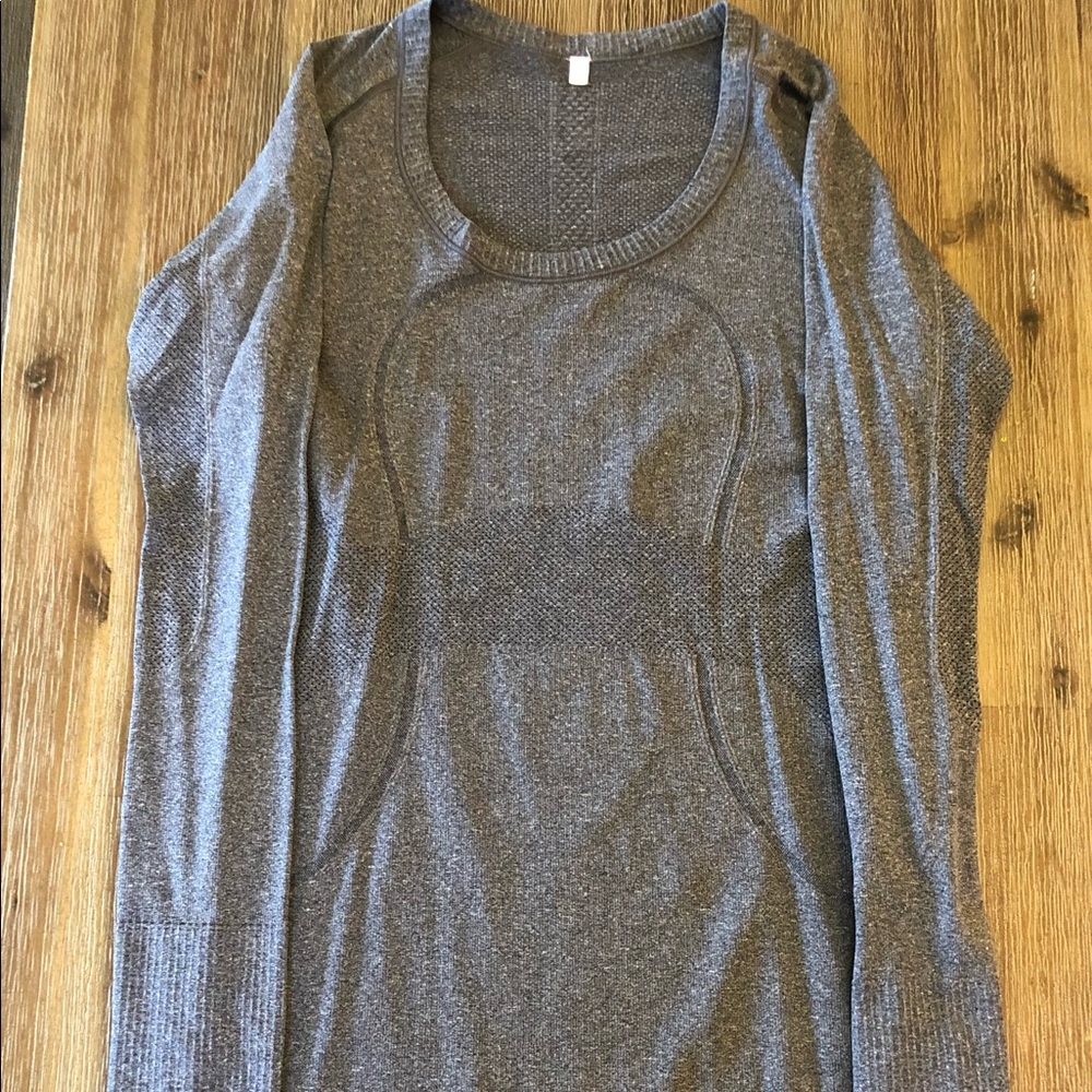 Lululemon swiftly tech long sleeve shirt